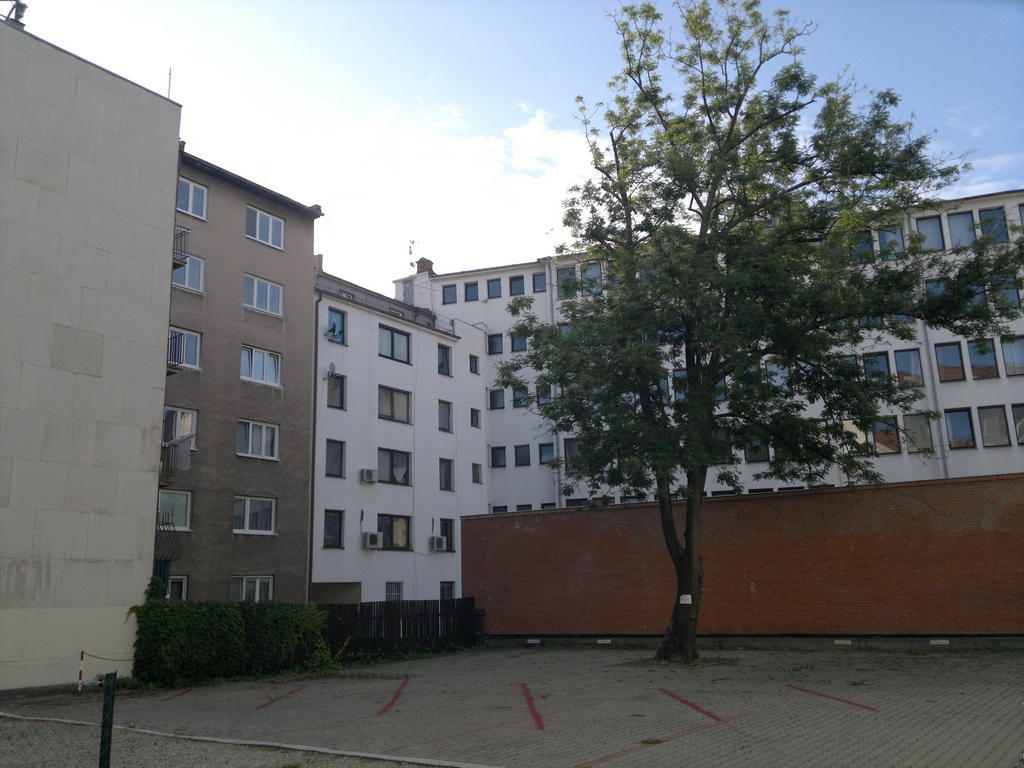 Apartment Maximilian Bratislava Eksteriør billede