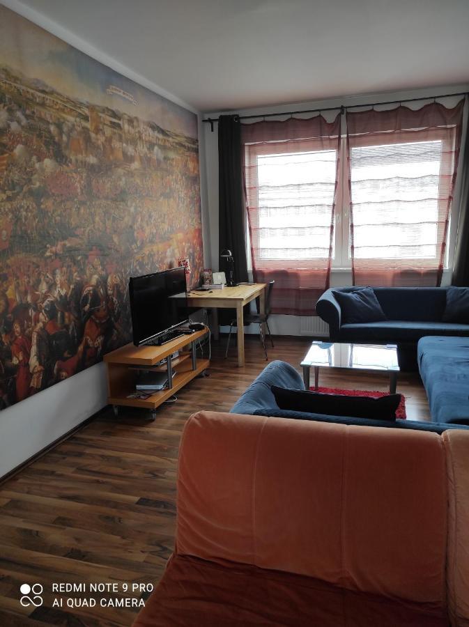 Apartment Maximilian Bratislava Eksteriør billede
