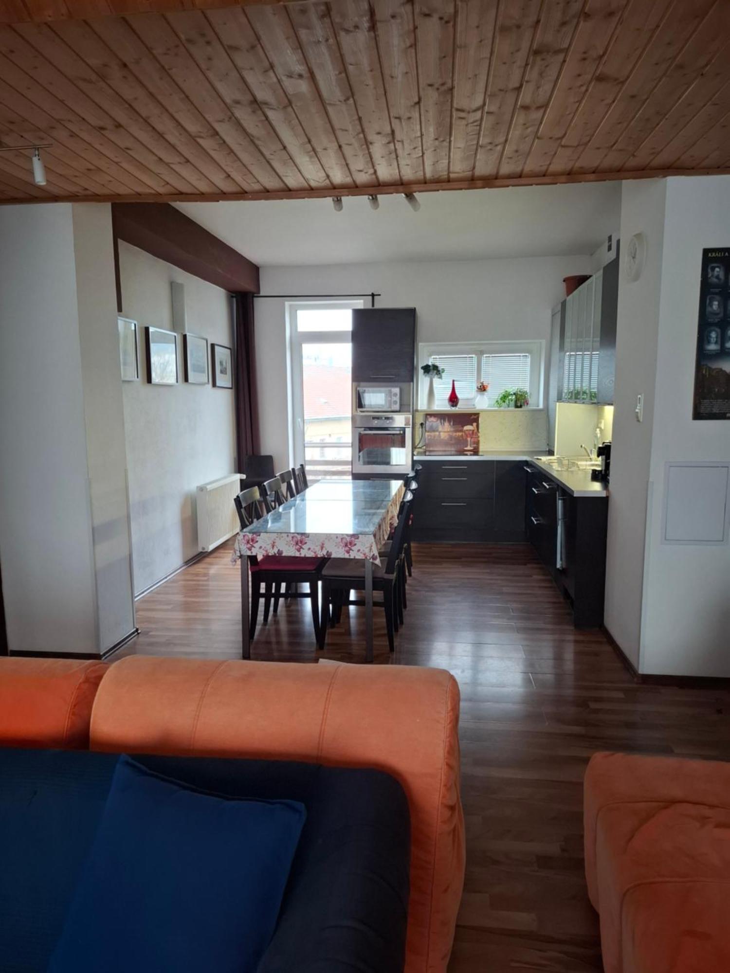 Apartment Maximilian Bratislava Eksteriør billede