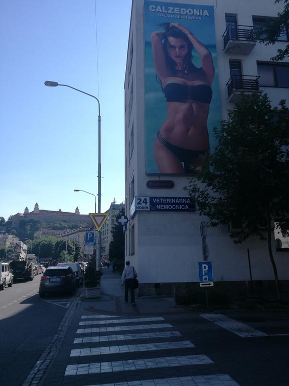 Apartment Maximilian Bratislava Eksteriør billede