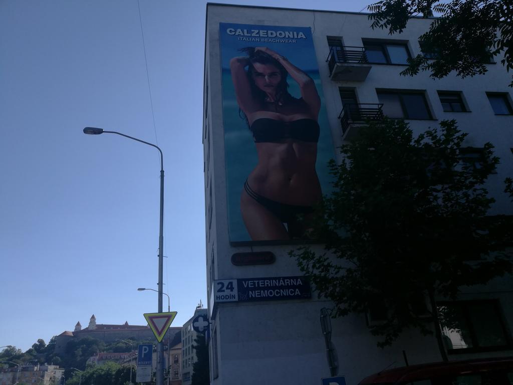 Apartment Maximilian Bratislava Eksteriør billede