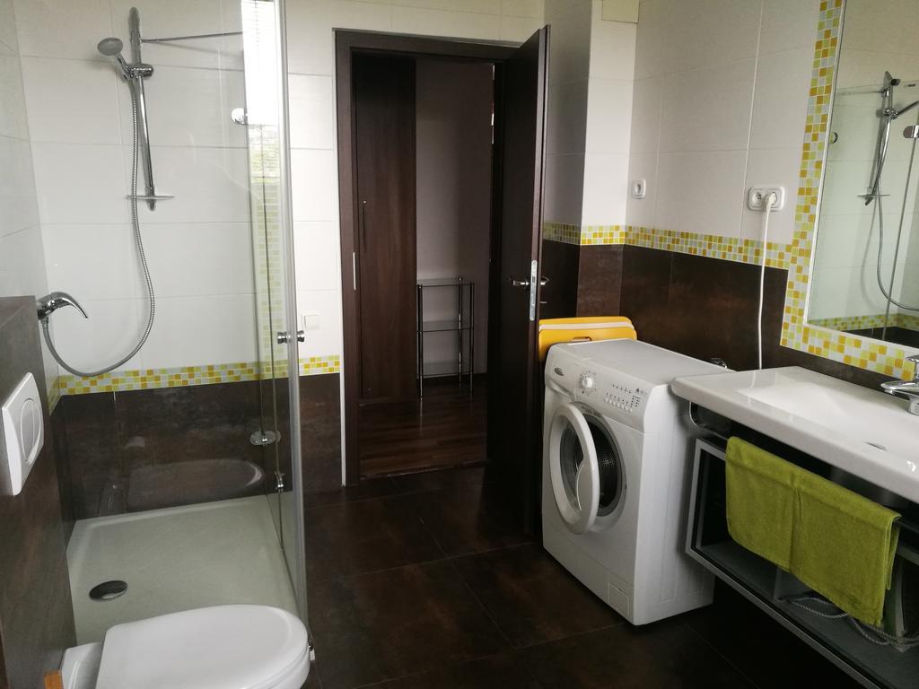 Apartment Maximilian Bratislava Eksteriør billede